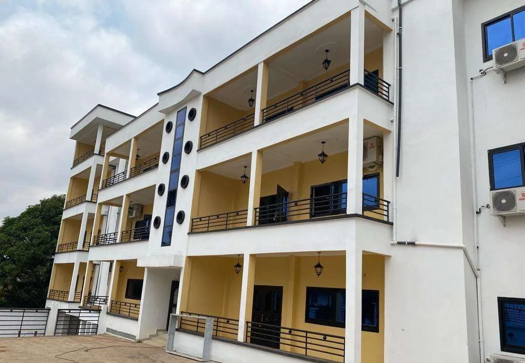 Immeuble R+3 — 118 appartements à Yaoundé, Bastos — vue 2 — K-Construction BTP, génie civil Cameroun